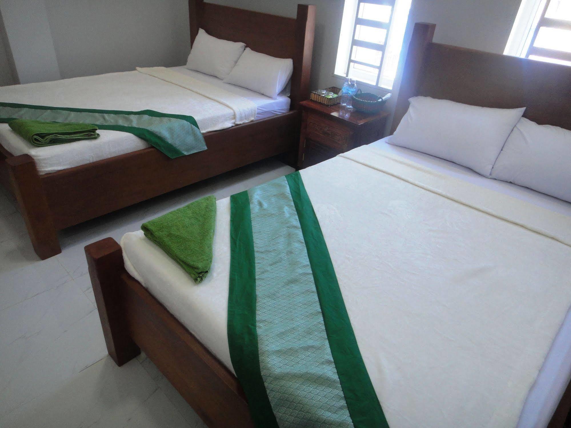 Marany Guesthouse Kampot Kültér fotó